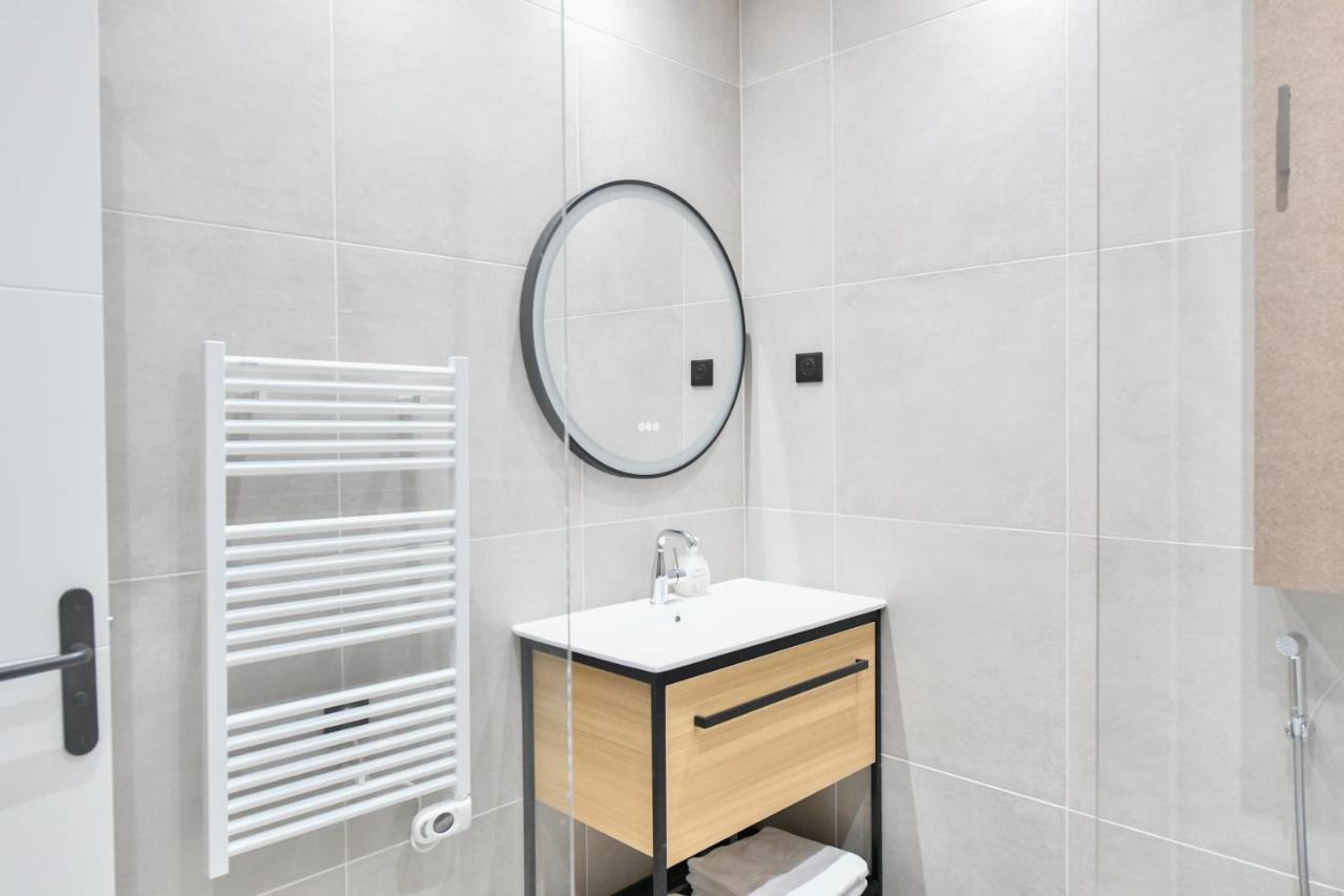 Montmartre Charme Et Elegance - Appartement Lumineux A Deux Pas Du Sacre-Coeur Parigi Esterno foto